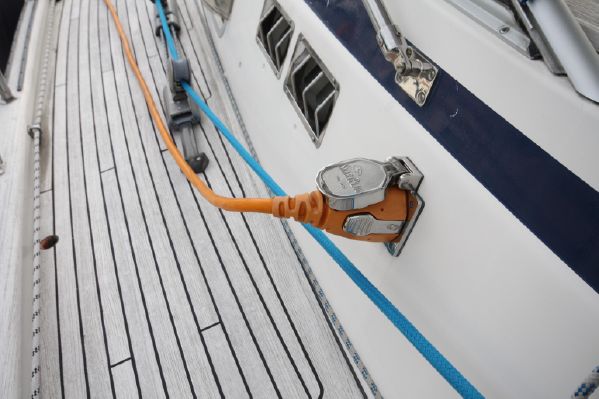 Hallberg Rassy 39 Over the Edge