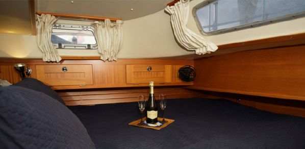 Hallberg Rassy 39 Over the Edge