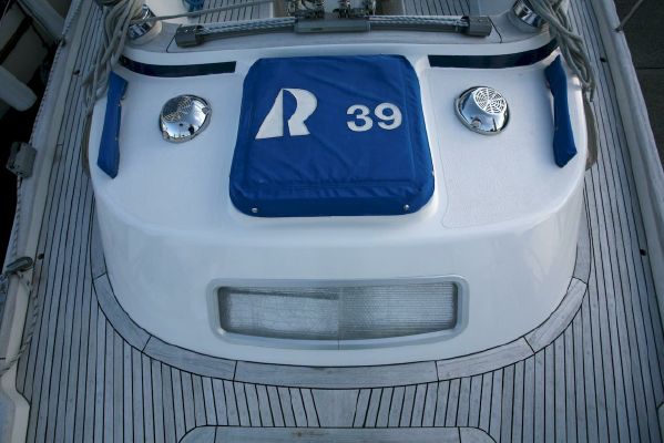 Hallberg Rassy 39 Over the Edge