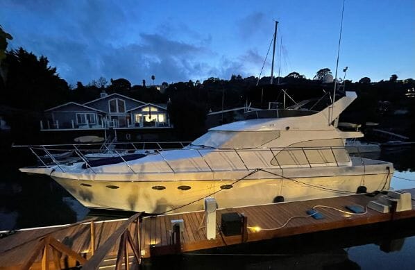 2003 Ocean Alexander Altus 48 - Jazz