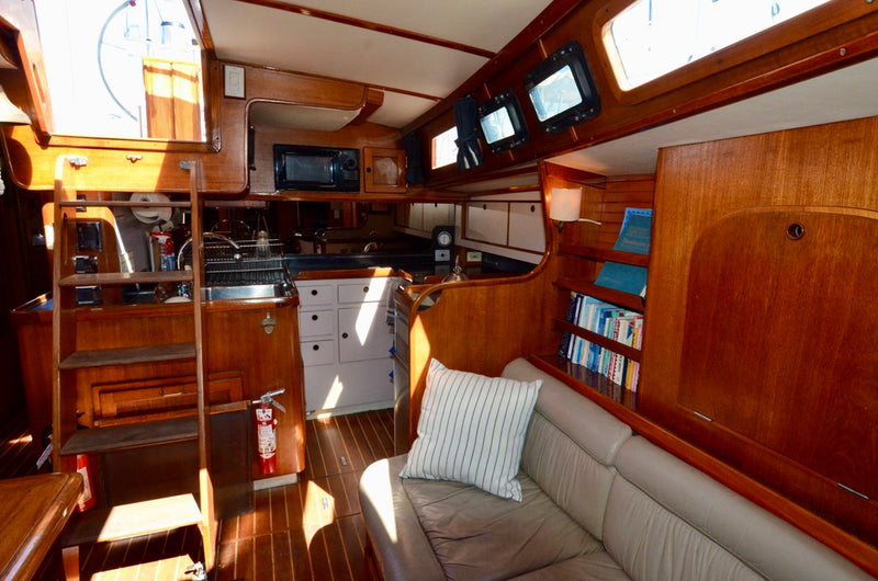 1989 Freedom 45 Center Cockpit - THUMPER III