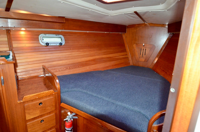 1989 Freedom 45 Center Cockpit - THUMPER III