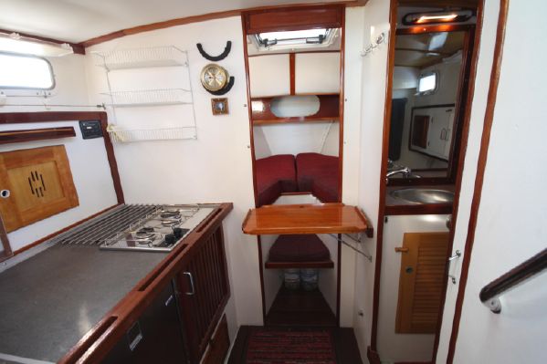 1998 BHM Downeaster 32 NELLE