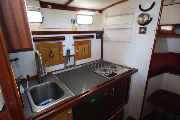 1998 BHM Downeaster 32 NELLE