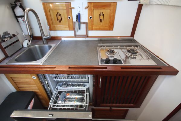 1998 BHM Downeaster 32 NELLE