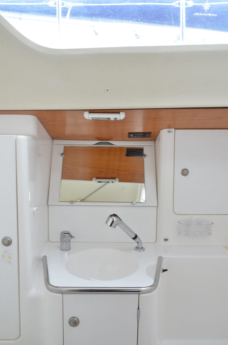 Jeanneau Sun Odyssey 40 - Stingray Shuffle