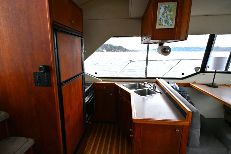 Bayliner 4087 - LAZY DAYS