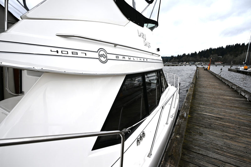 Bayliner 4087 - LAZY DAYS