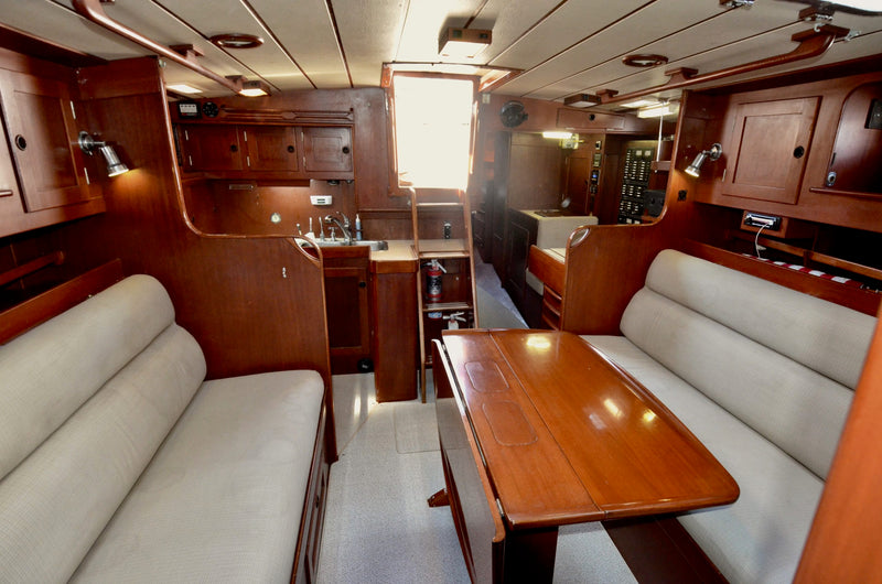 1984 Hallberg Rassy 42E