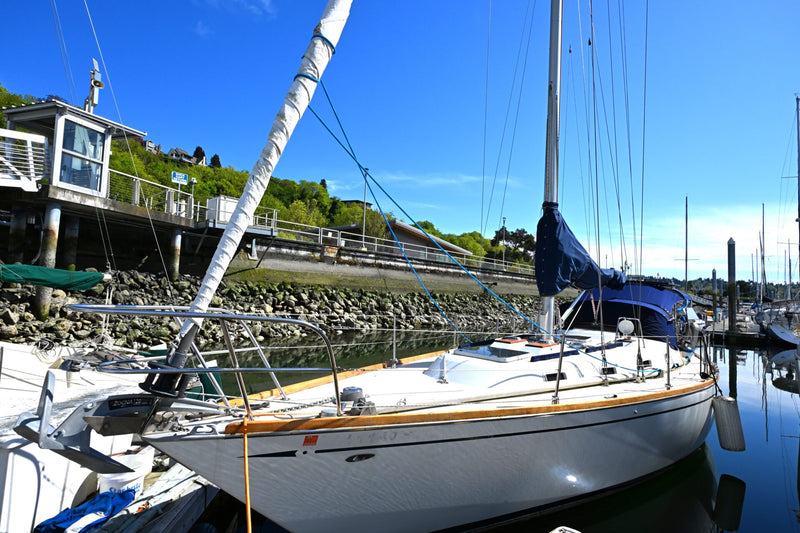 1980 Tartan 37 - TOURMALINE