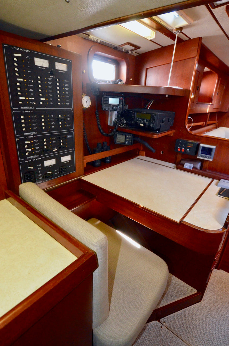 1984 Hallberg Rassy 42E