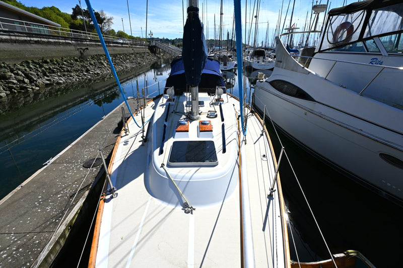 1980 Tartan 37 - TOURMALINE