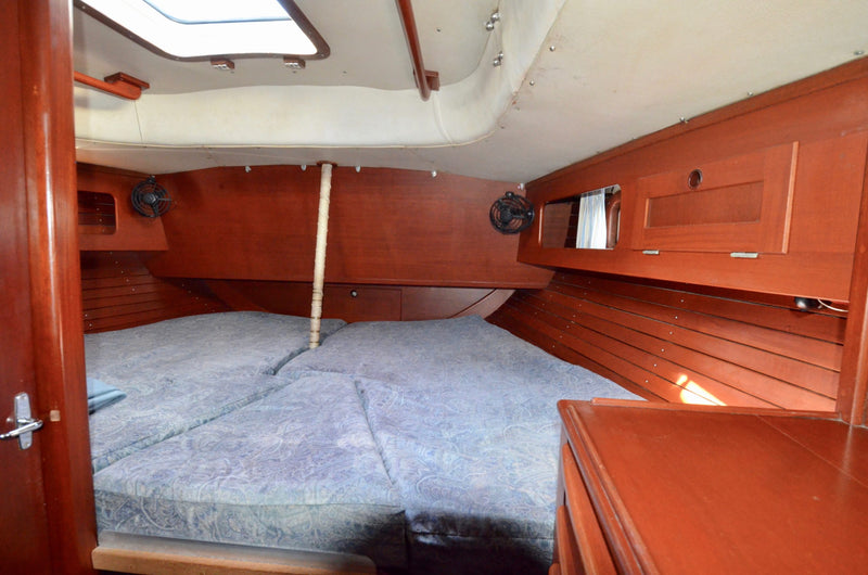 1984 Hallberg Rassy 42E