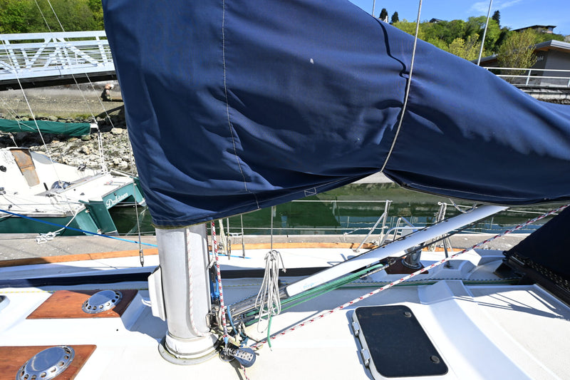 1980 Tartan 37 - TOURMALINE