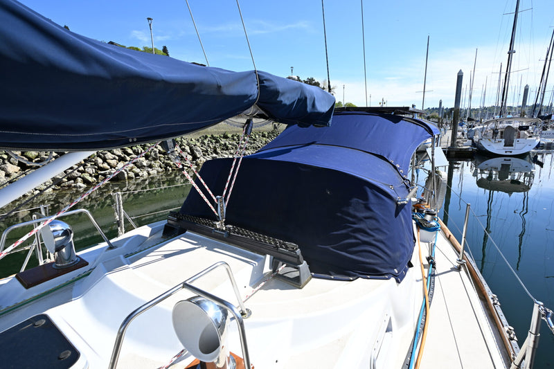 1980 Tartan 37 - TOURMALINE