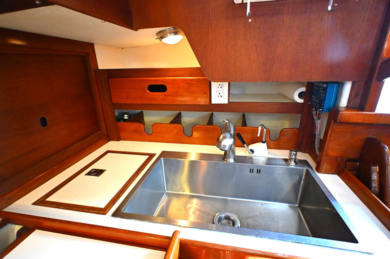 1980 Tartan 37 - TOURMALINE