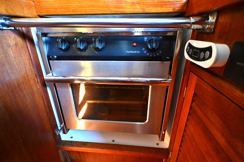 1980 Tartan 37 - TOURMALINE