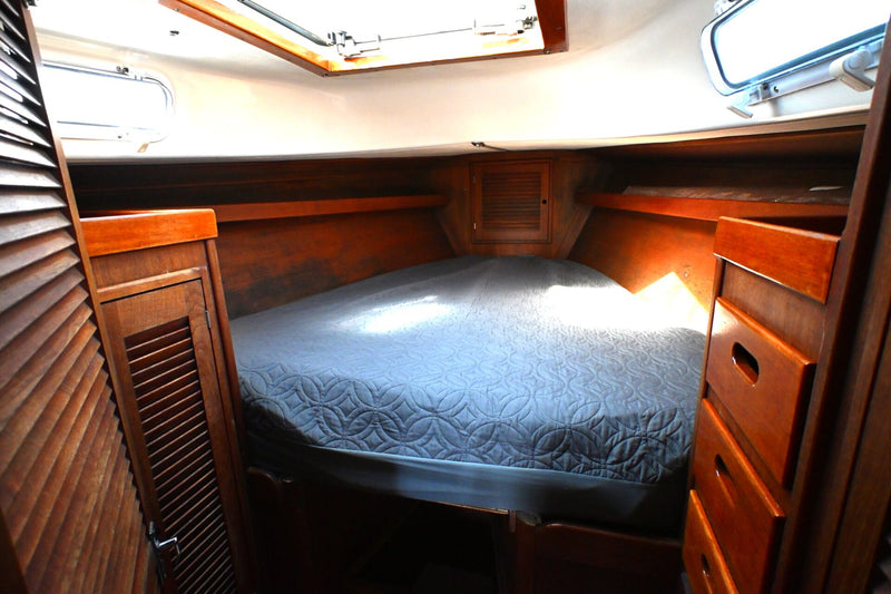 1980 Tartan 37 - TOURMALINE