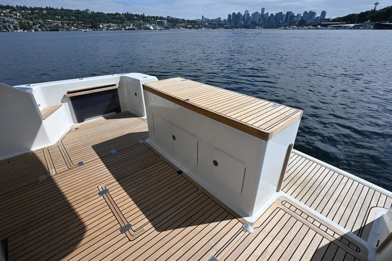 2002 Roger Hill 42' Powercat - FAST FORWARD