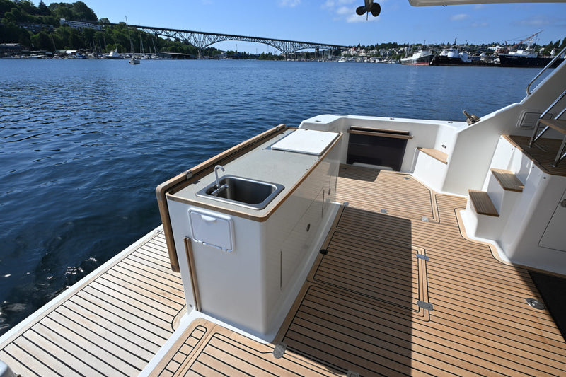 2002 Roger Hill 42' Powercat - FAST FORWARD