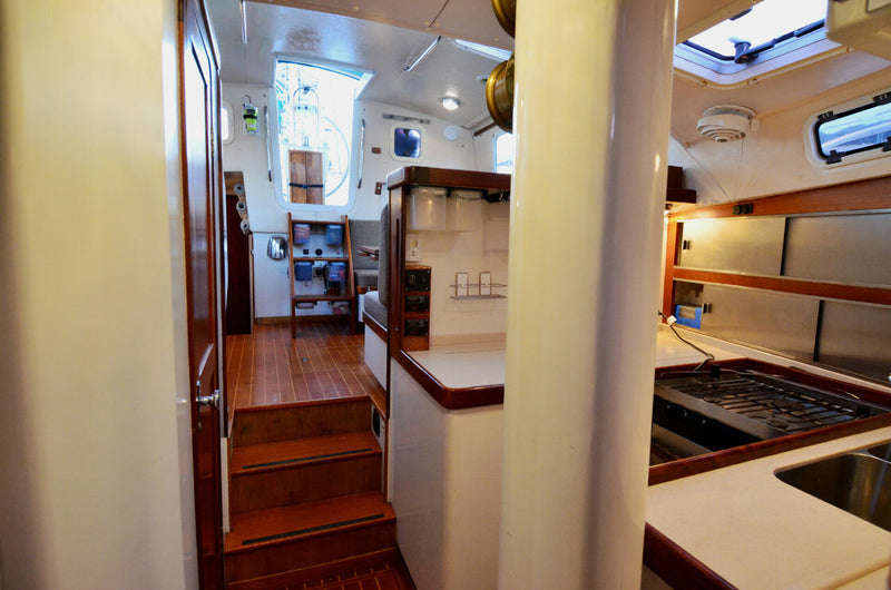 CAPAZ - Perry Pilothouse 48