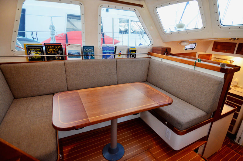 CAPAZ - Perry Pilothouse 48