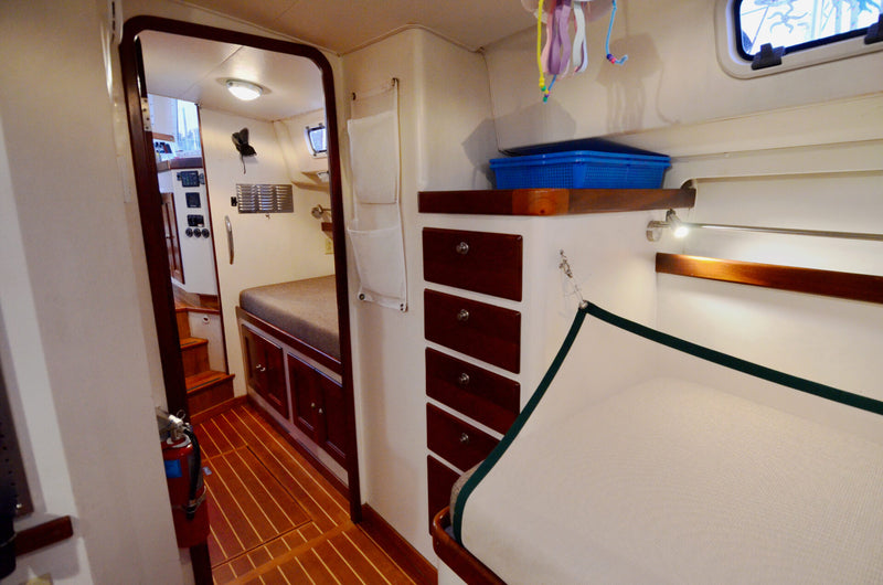 CAPAZ - Perry Pilothouse 48