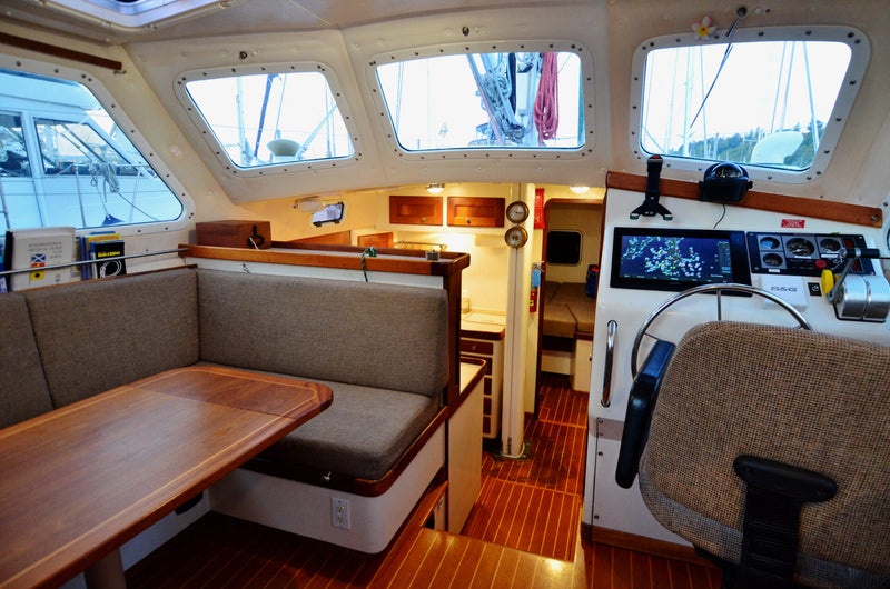 CAPAZ - Perry Pilothouse 48