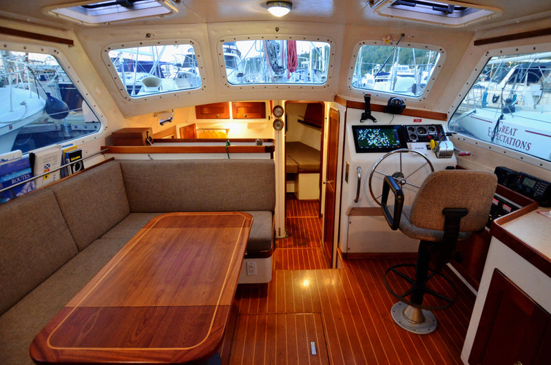 CAPAZ - Perry Pilothouse 48