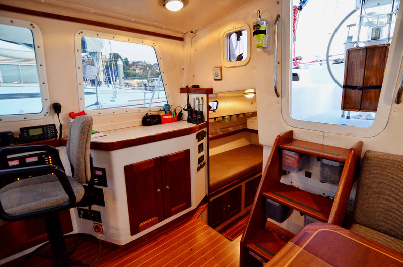 CAPAZ - Perry Pilothouse 48