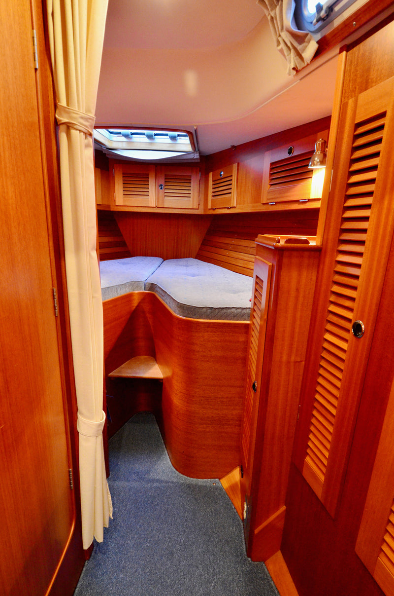 Hallberg-Rassy 42 Legacy