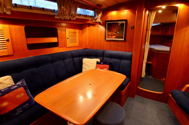 Hallberg-Rassy 42 Legacy