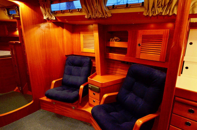 Hallberg-Rassy 42 Legacy