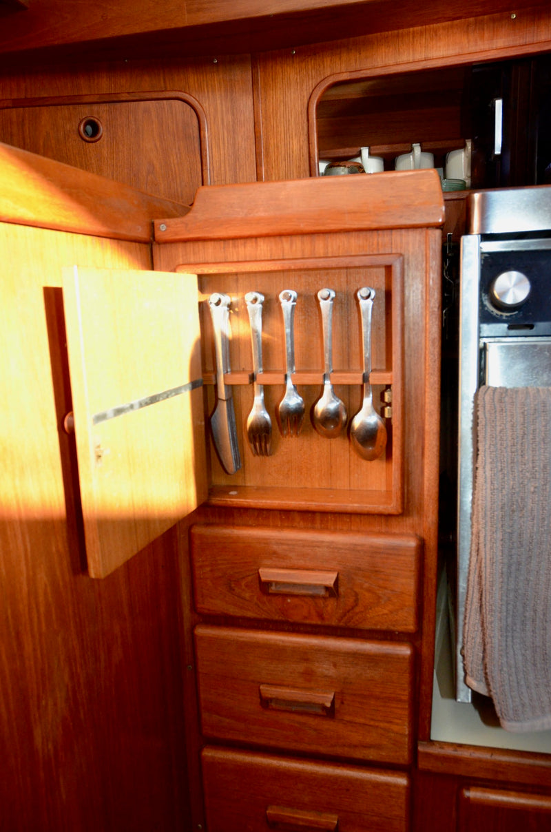 1988 Sceptre 41 - First Light