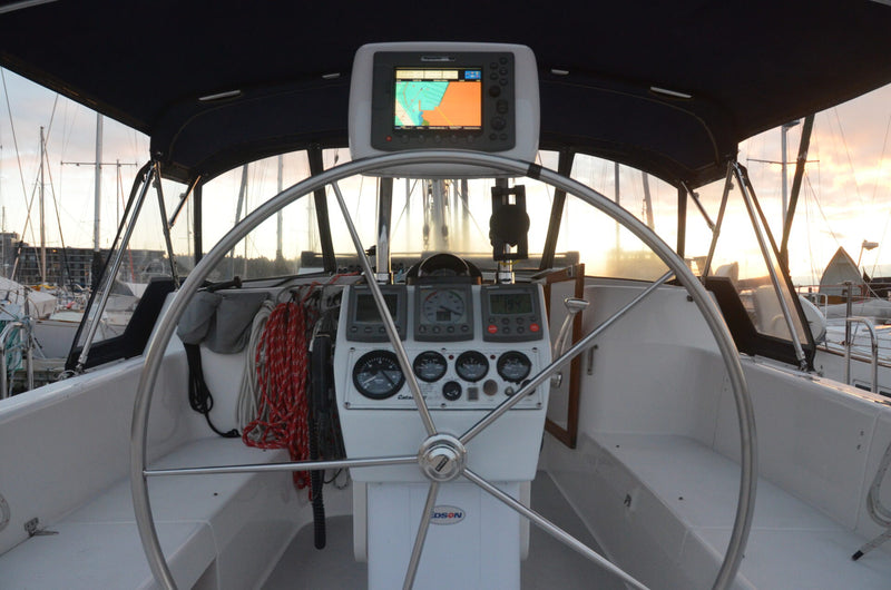 Catalina Morgan 440 Deck Salon (DS) - Octopus Time