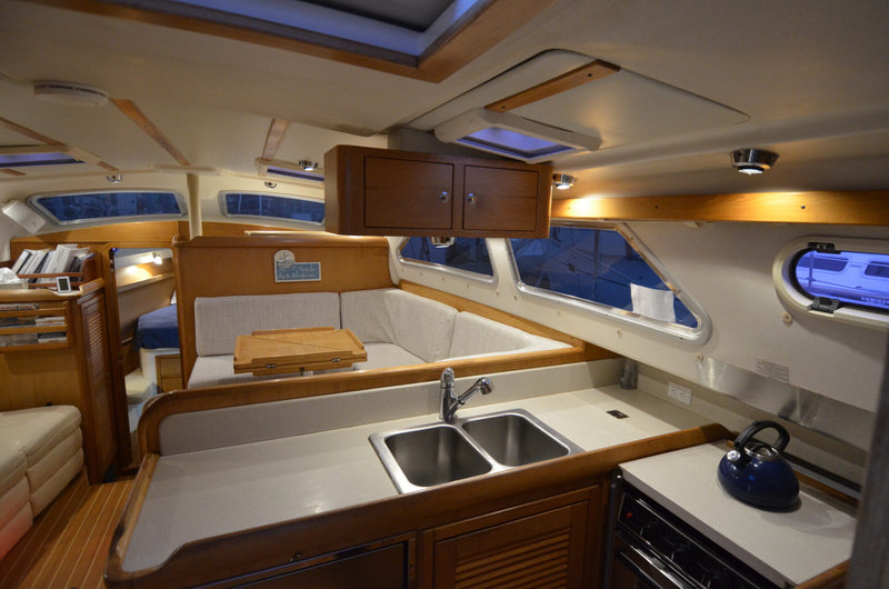 Catalina Morgan 440 Deck Salon (DS) - Octopus Time