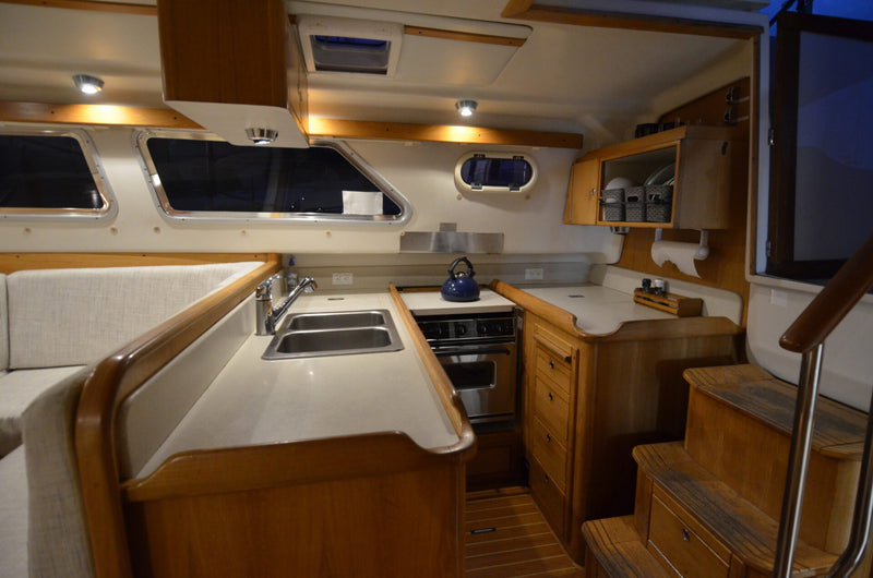 Catalina Morgan 440 Deck Salon (DS) - Octopus Time