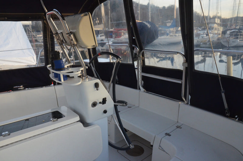 Catalina 350