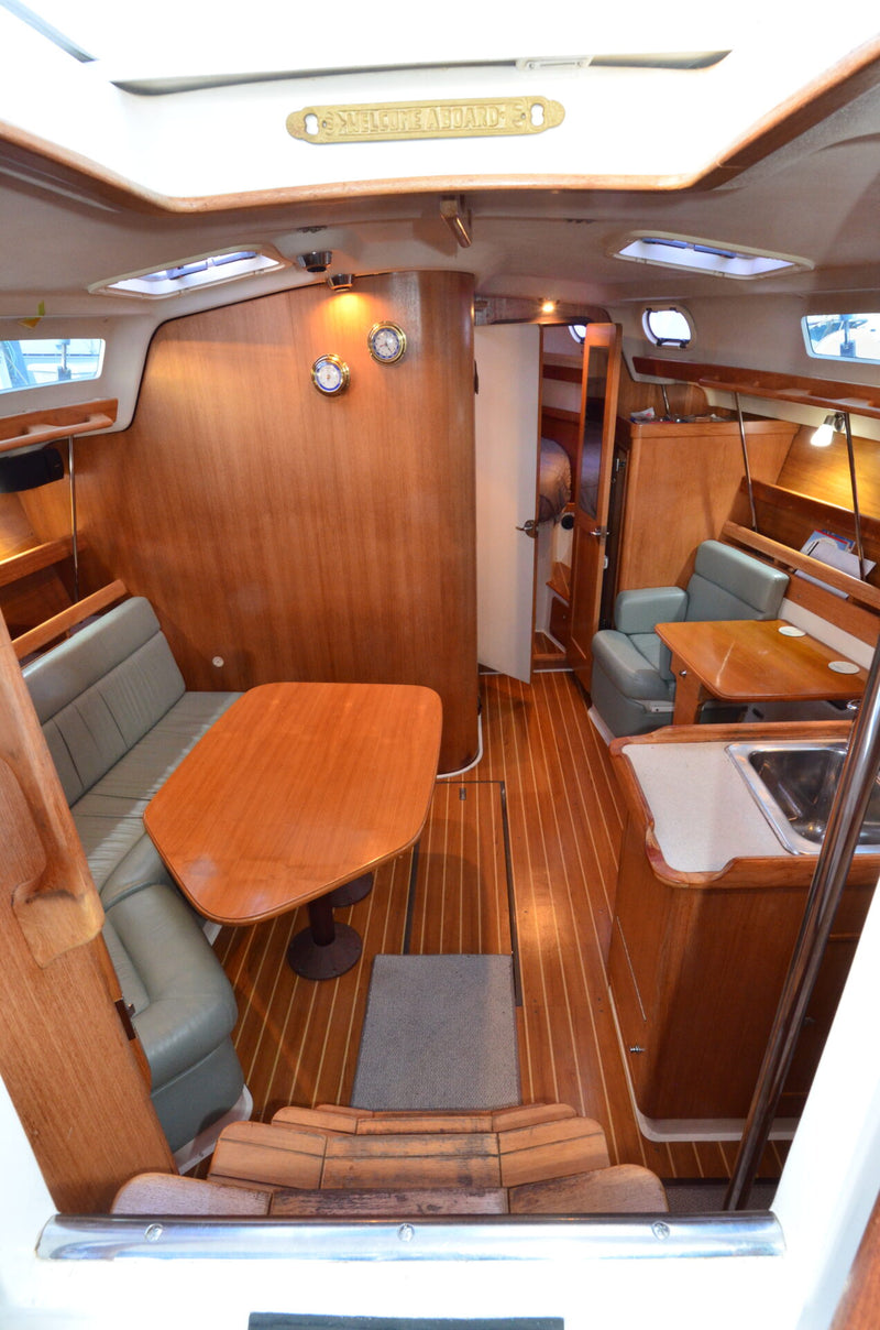 Catalina 350