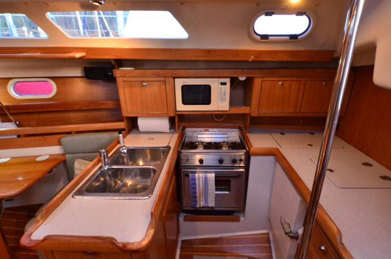 Catalina 350