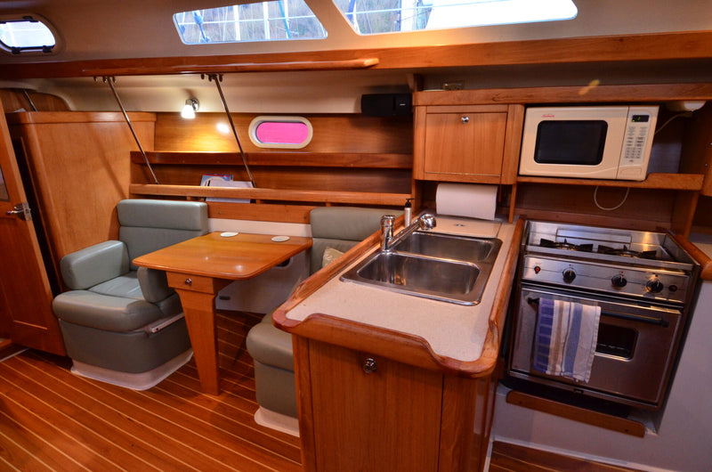 Catalina 350