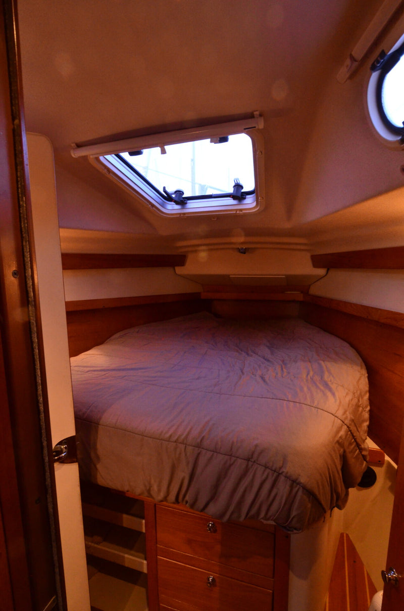 Catalina 350