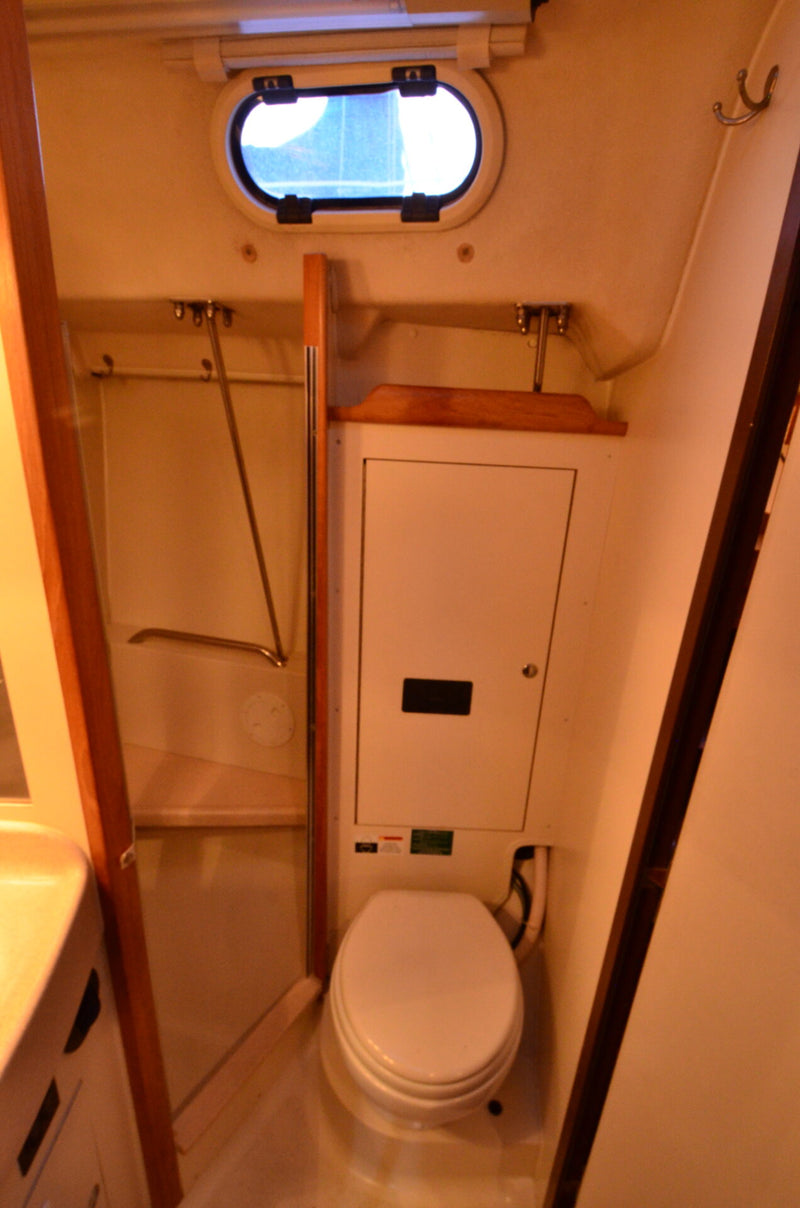 Catalina 350