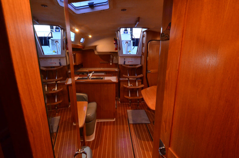 Catalina 350