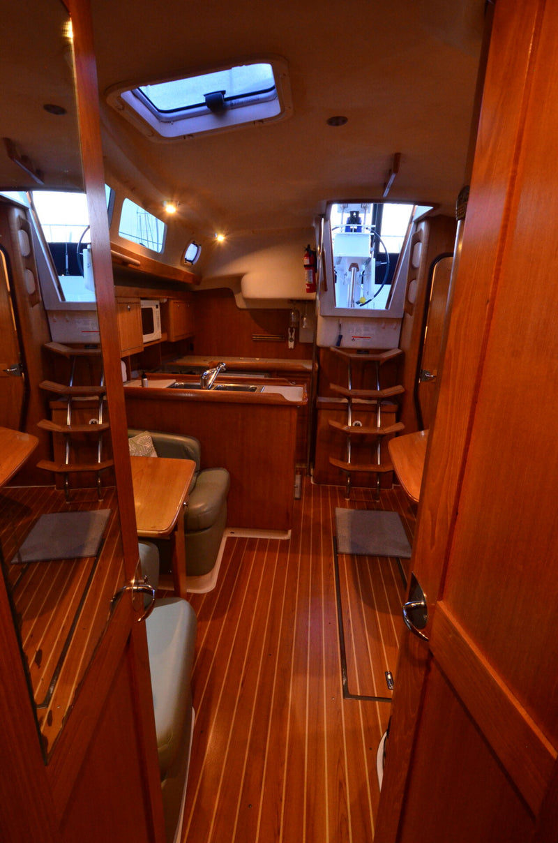 Catalina 350