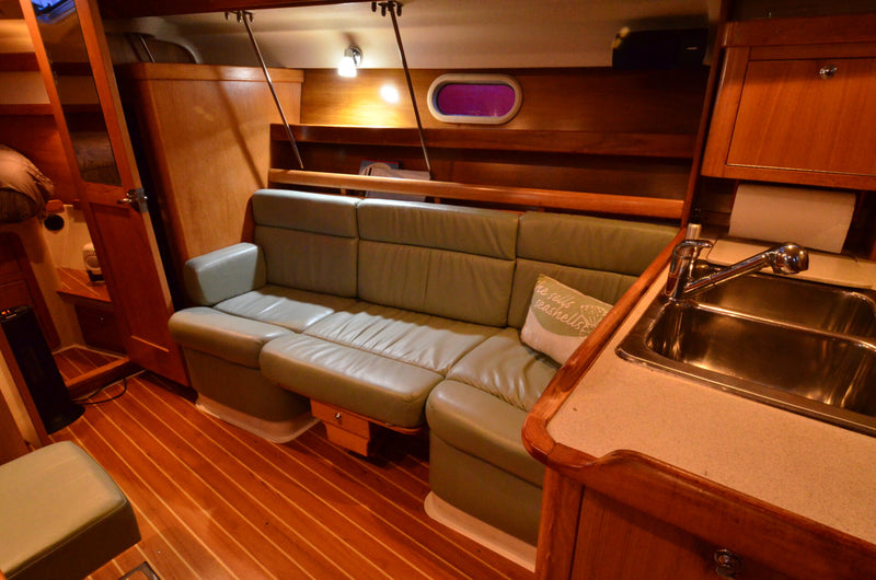 Catalina 350