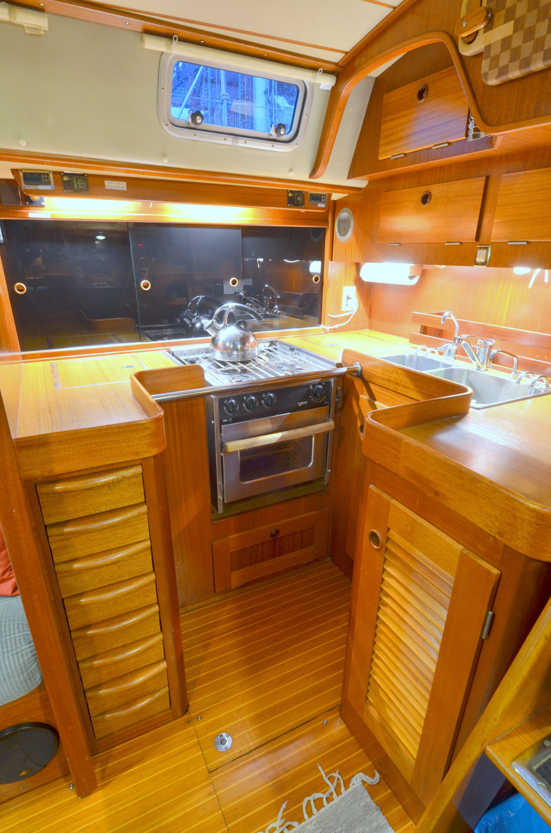 Hallberg Rassy 45 - Ocean Echo