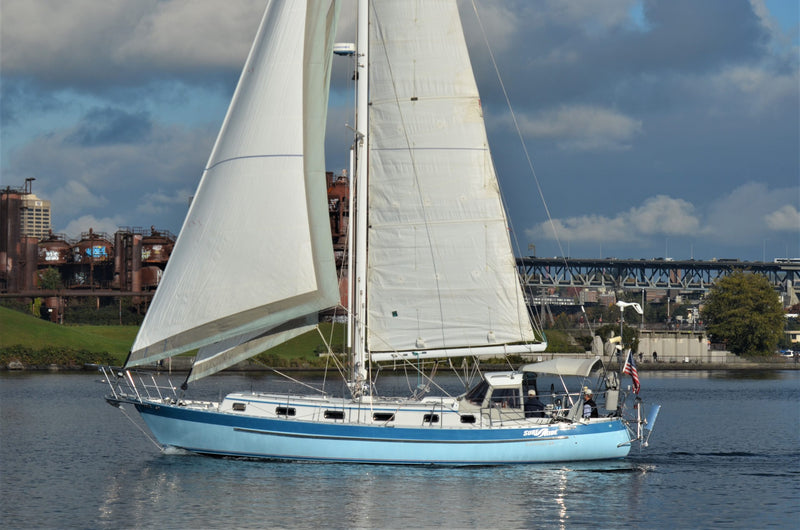 Valiant 42 Surf Ride