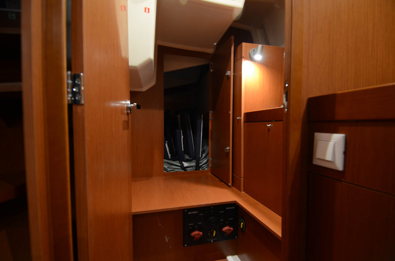 Gray Eagle - Beneteau Oceanis 41.1