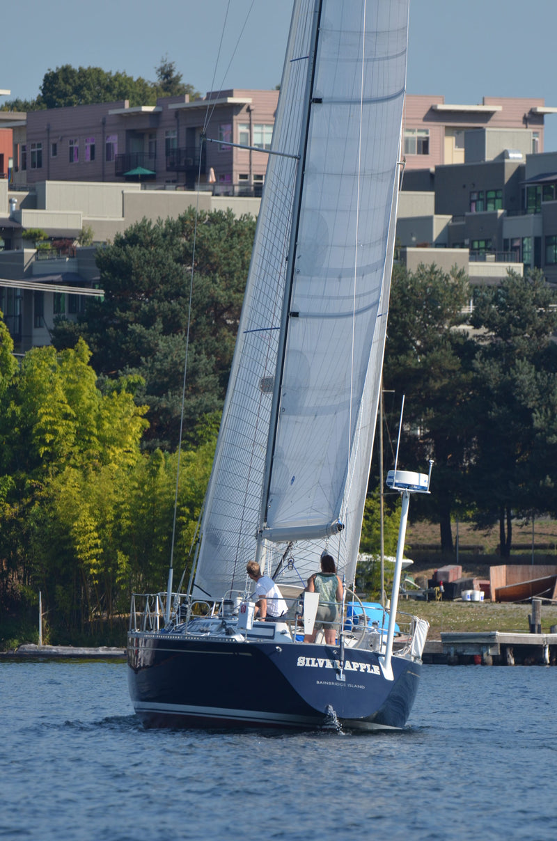 Swan 441 - Silver Apple